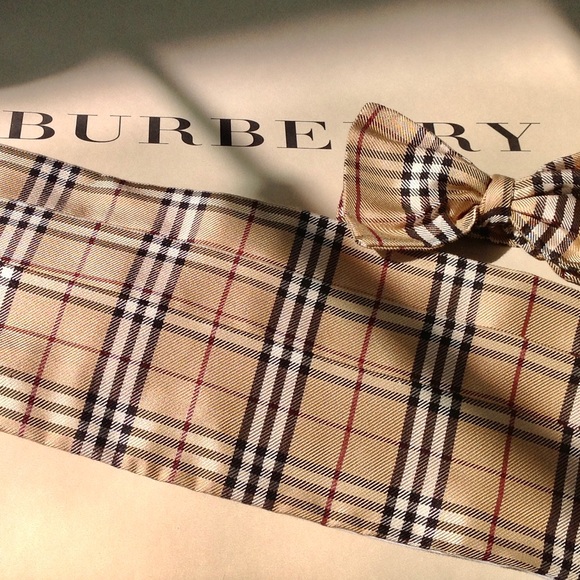 🎁HOLIDAY 25’🎁LEGENDARY🔥🆕💯ORIGINAL ICONIC BURBERRY NOVA CHECK BOW TIE SET🔥 - Picture 5 of 15
